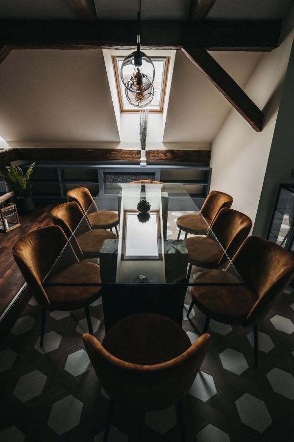 Room42 - Suites & Apartments Эстергом Экстерьер фото