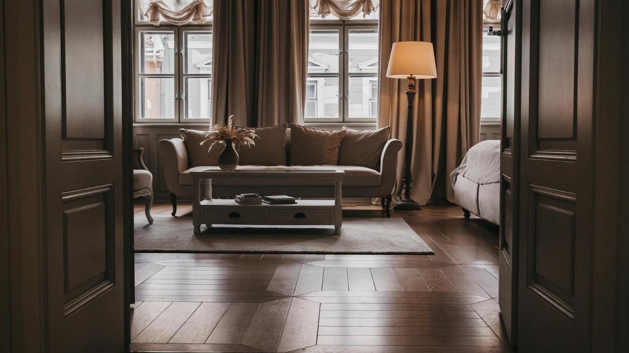 Room42 - Suites & Apartments Эстергом Экстерьер фото