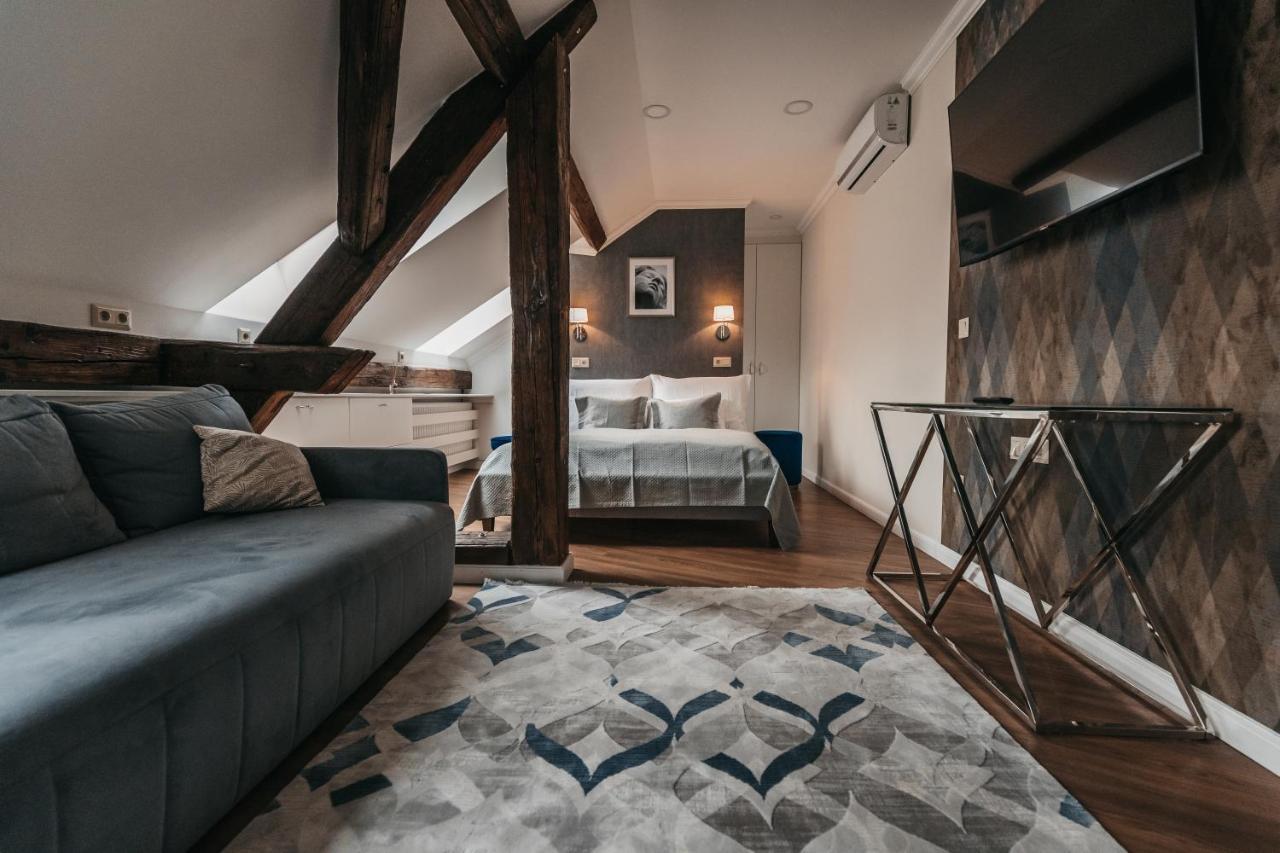 Room42 - Suites & Apartments Эстергом Экстерьер фото